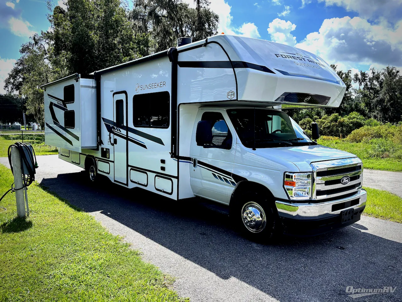 2027 Forest River Sunseeker LE 3250DSLE