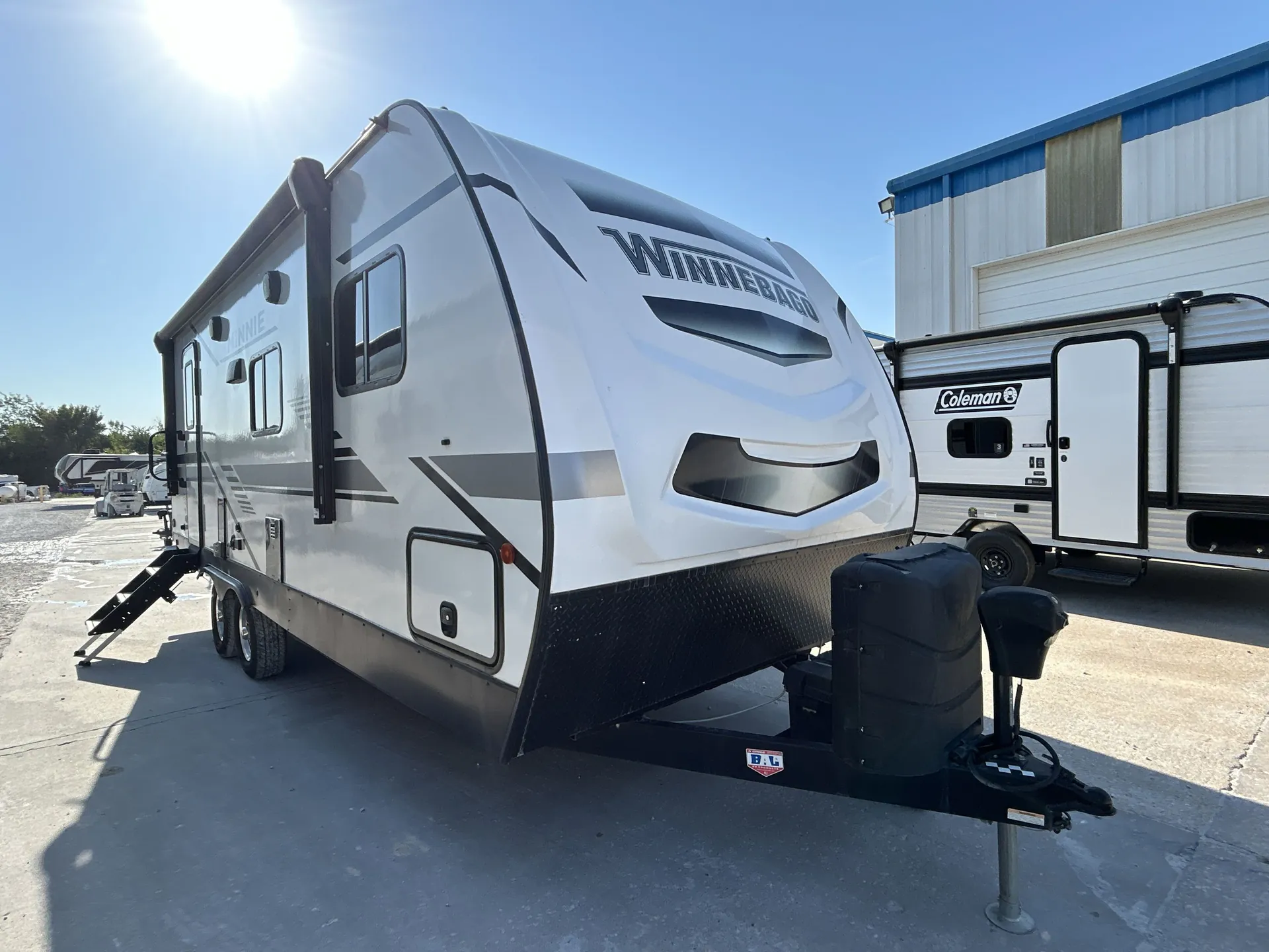 2022 Winnebago Minnie 2327TB dealer photo 1 from Camping World