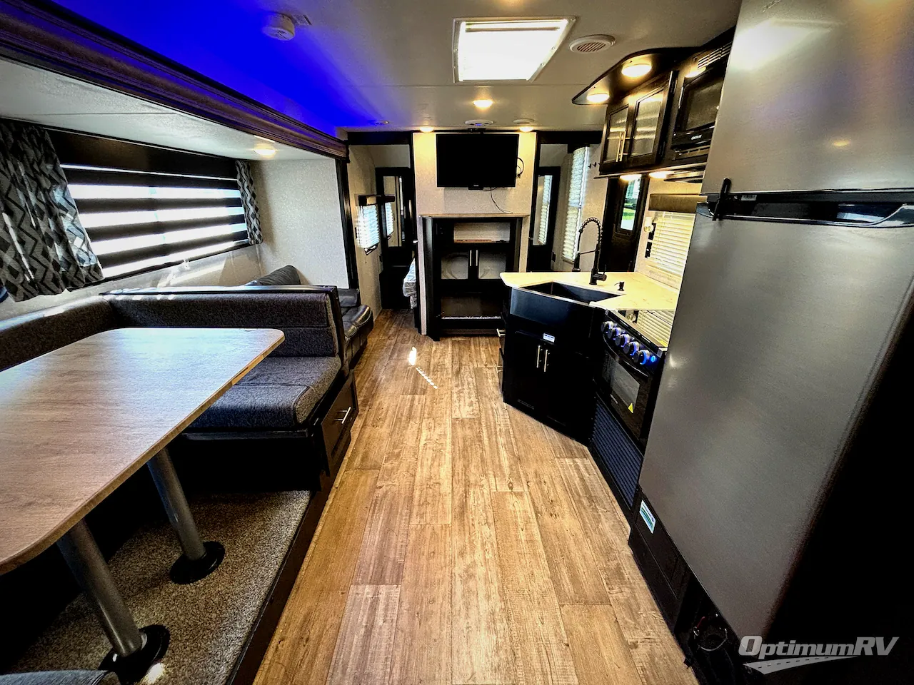 2022 Forest River Cherokee Grey Wolf 26DBH — Photo 5