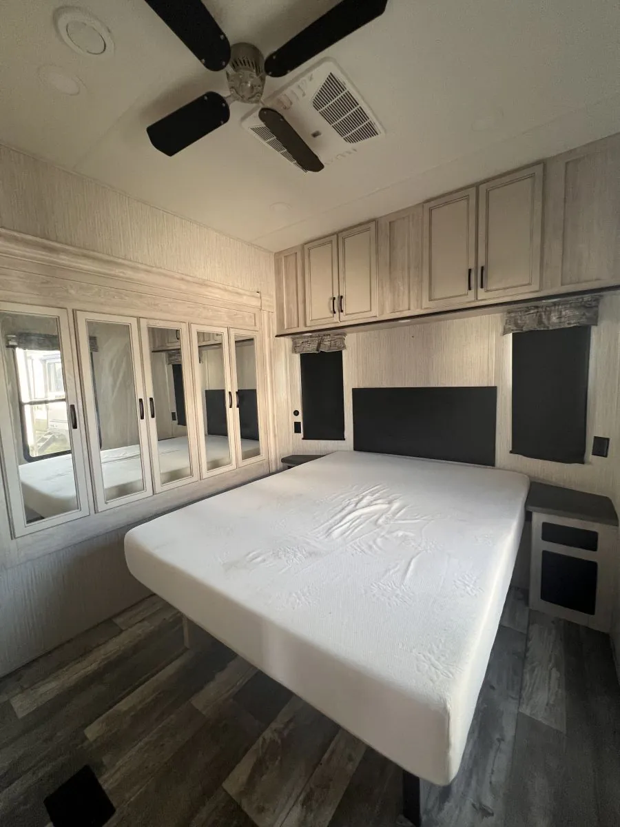 2022 Forest River Sierra Destination 403RD, Photos photo 11