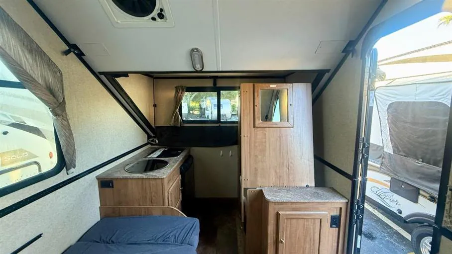 2018 Forest River Rockwood Hard Side A214HW, Photos photo 9
