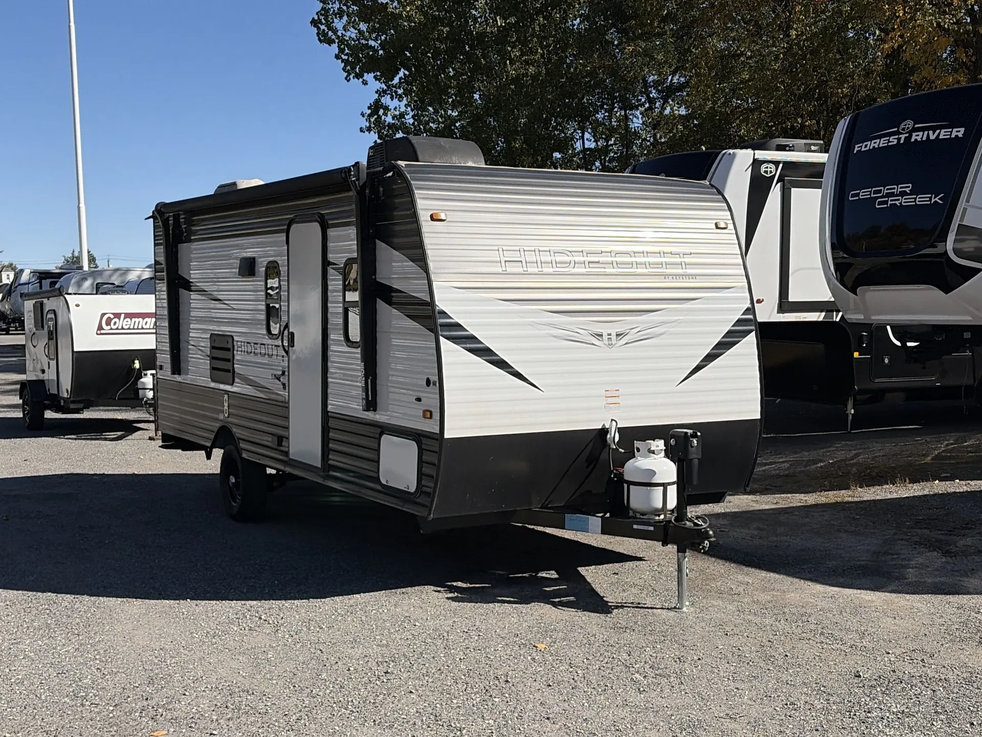 2021 Keystone Hideout 186SS