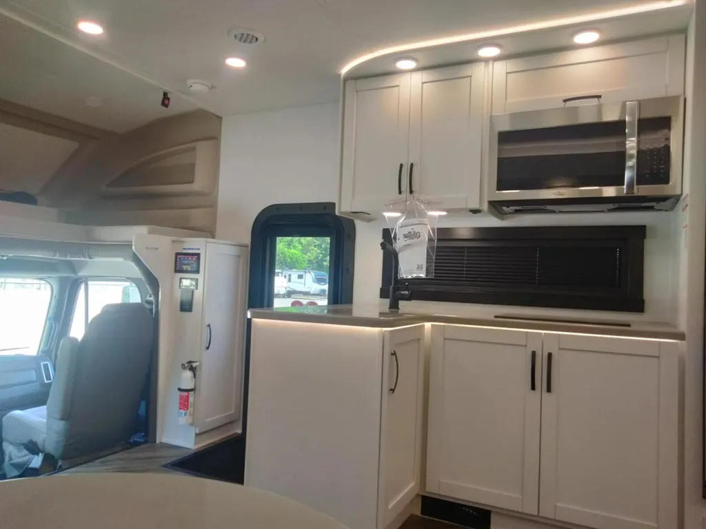 2026 Entegra Coach Accolade 37K, Photos photo 18
