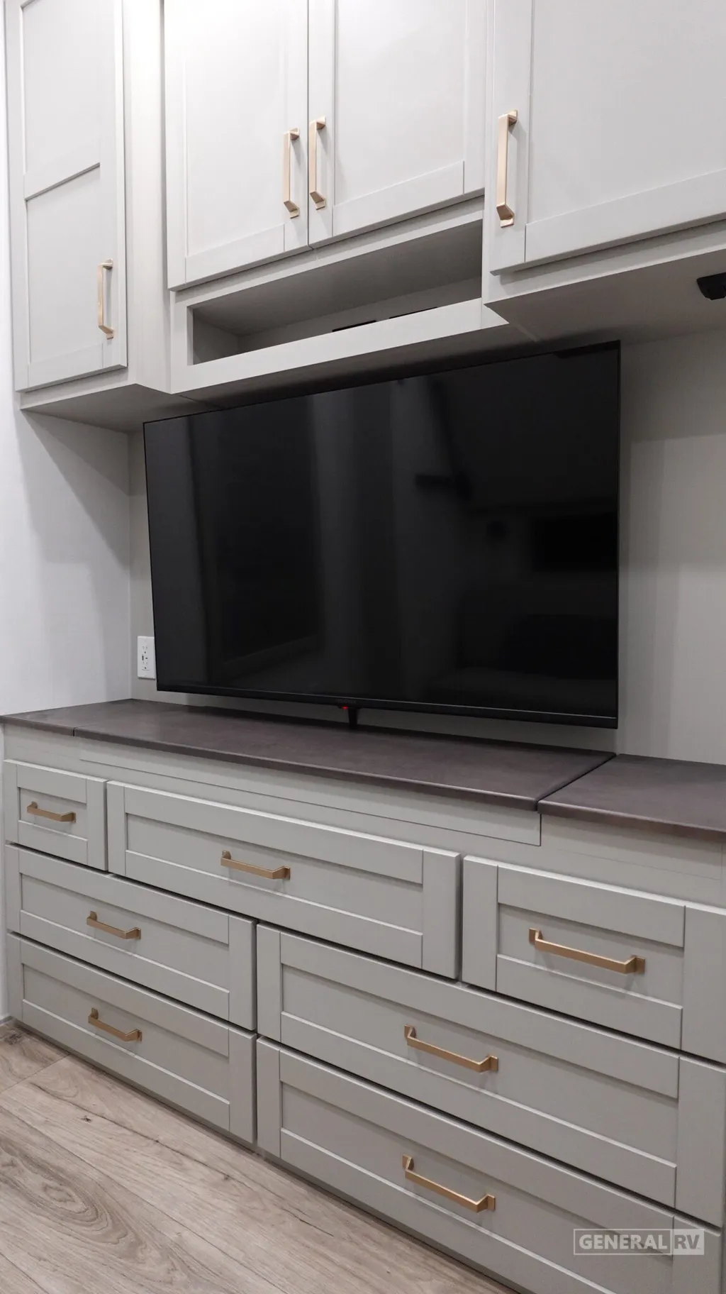 2026 Brinkley Model Z 3610, Photos photo 30
