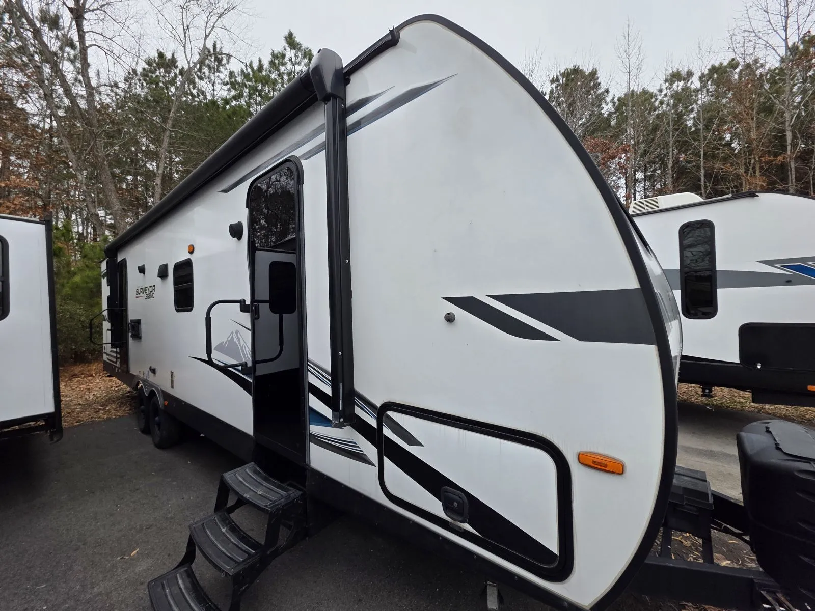 2023 Forest River Surveyor Legend 296QBLE - Photo 2