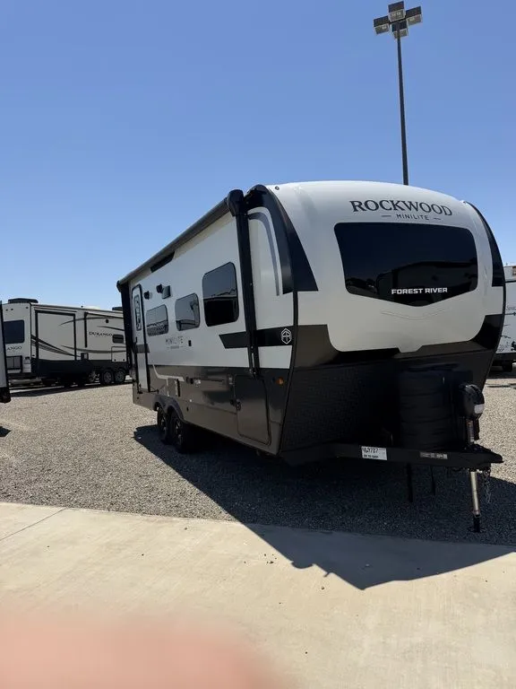 2026 Forest River Rockwood Mini Lite 2205S - Photo 3
