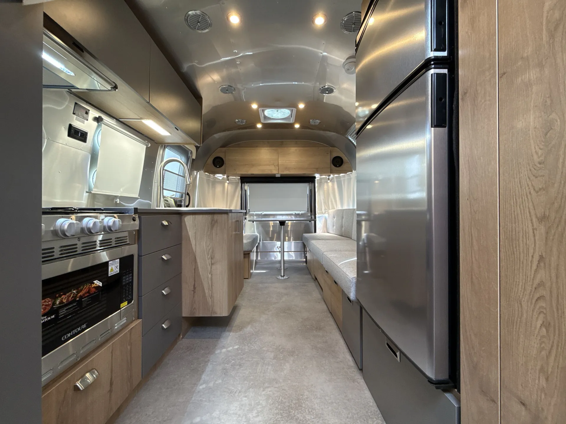 2027 Airstream Trade Wind 27FB QUEEN — living area main