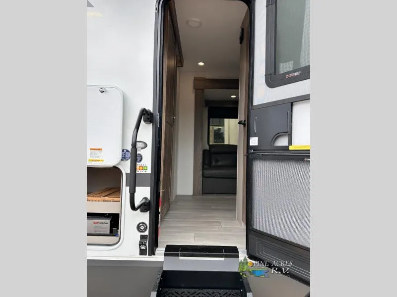 2027 KZ Connect SE New    C301BHKSE 2 Toilets &amp; Bunks - Photo 2