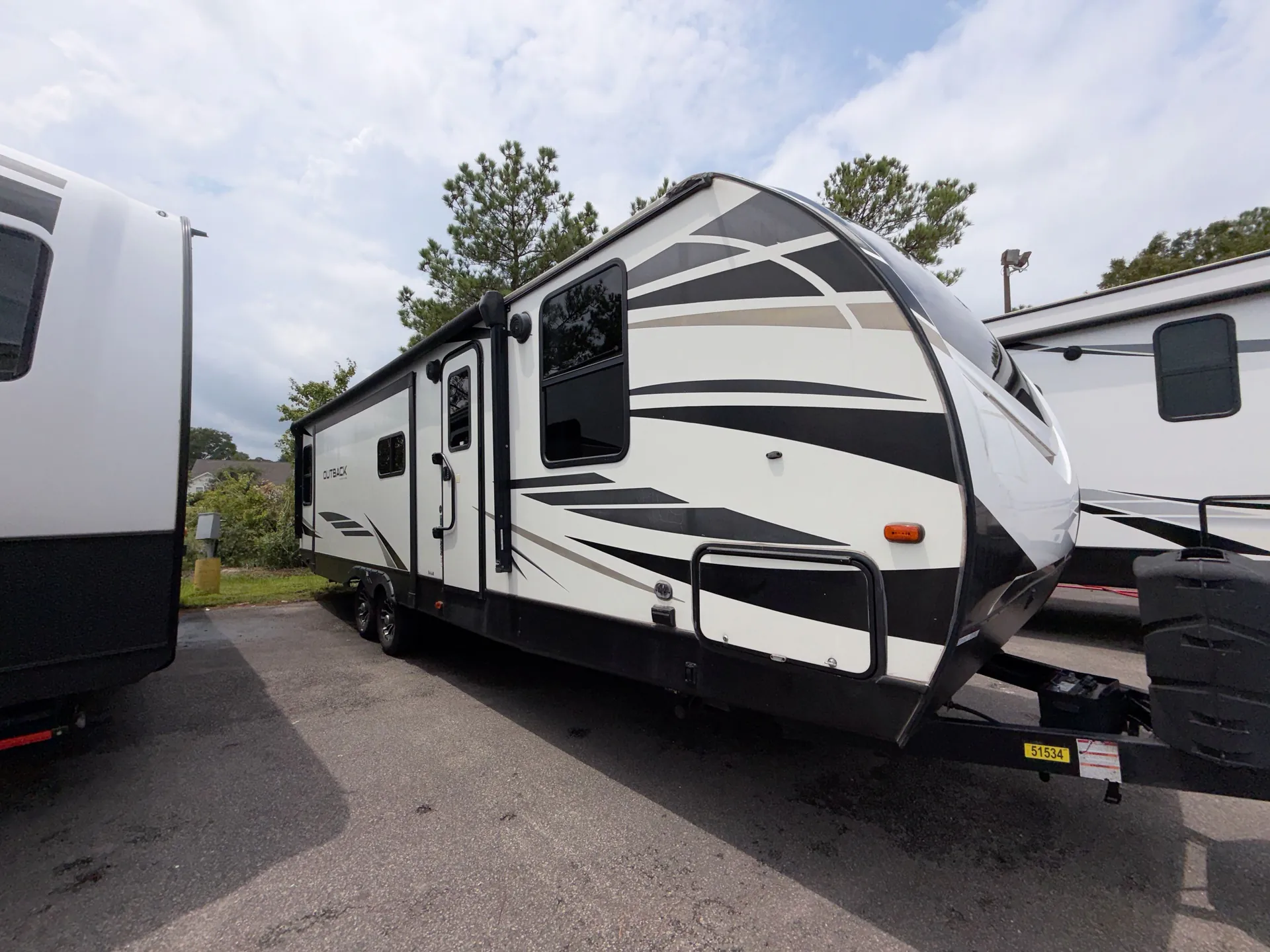2021 Keystone Outback Ultra-Lite 292URL — living area main