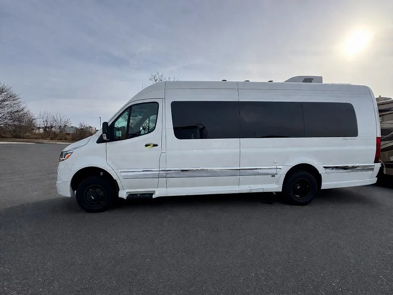2026 Grech RV Strada-ion AWD TOUR - Photo 3