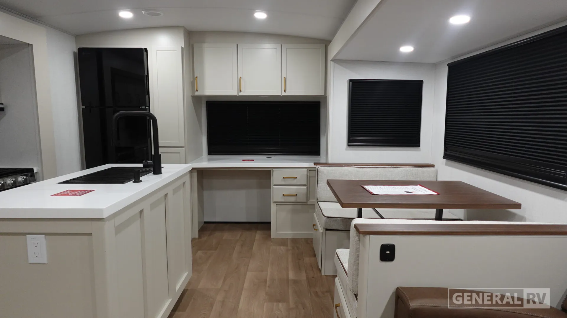 2027 Grand Design Imagine 2670MK - Photo 3