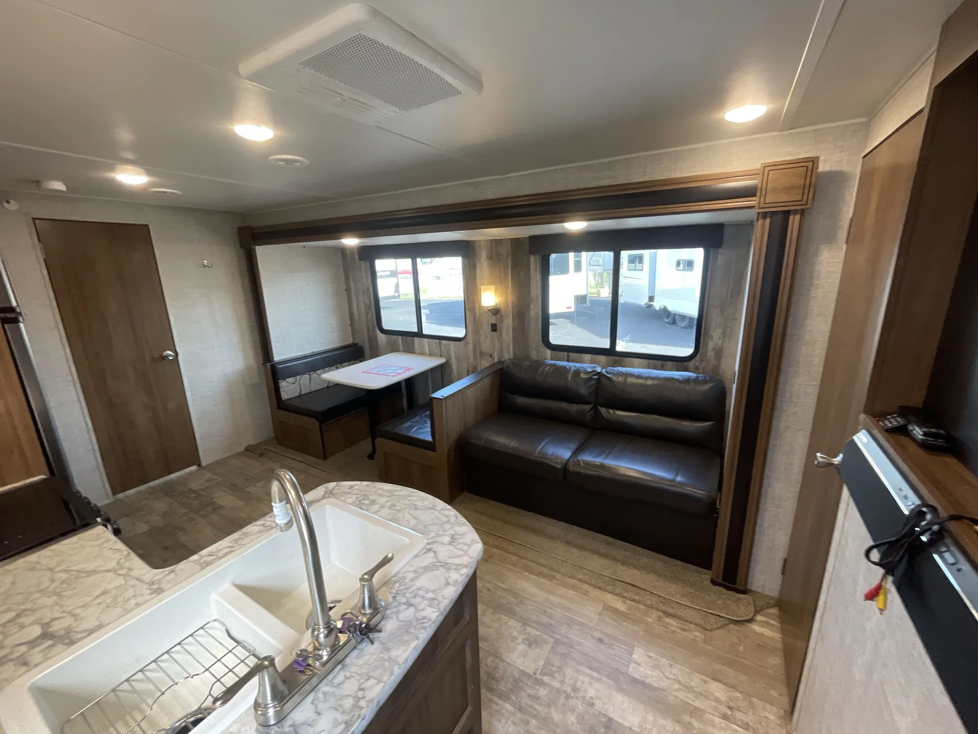 2019 Gulf Stream Ameri-Lite 257RB — living area main