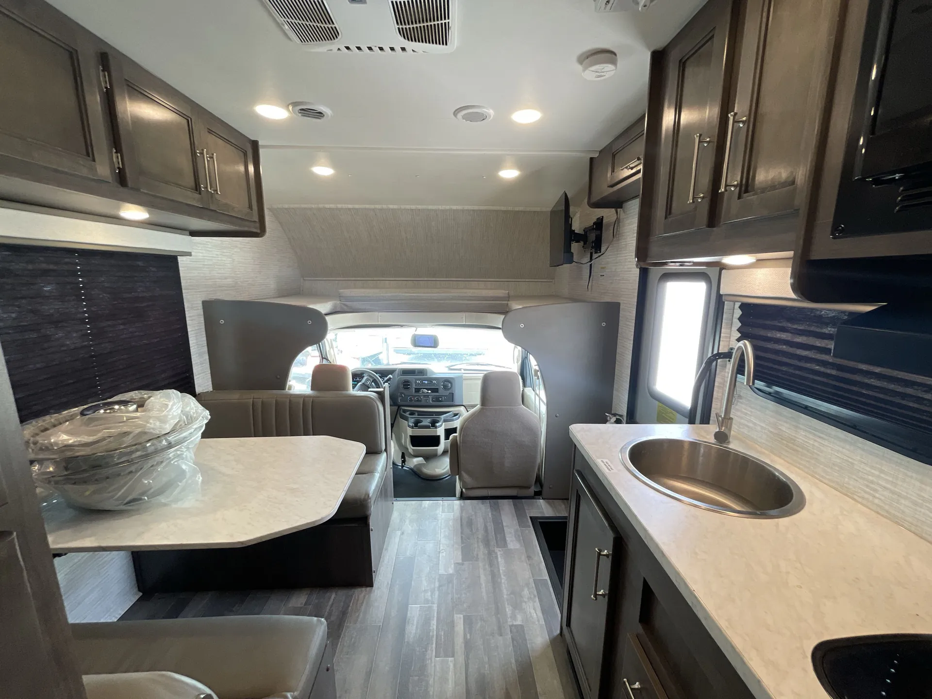 2025 Entegra Coach Odyssey SE 22CF — campside