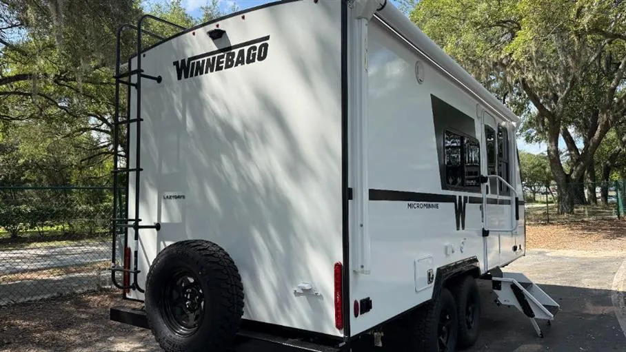2027 Winnebago Micro Minnie 2108DS, Photos photo 6
