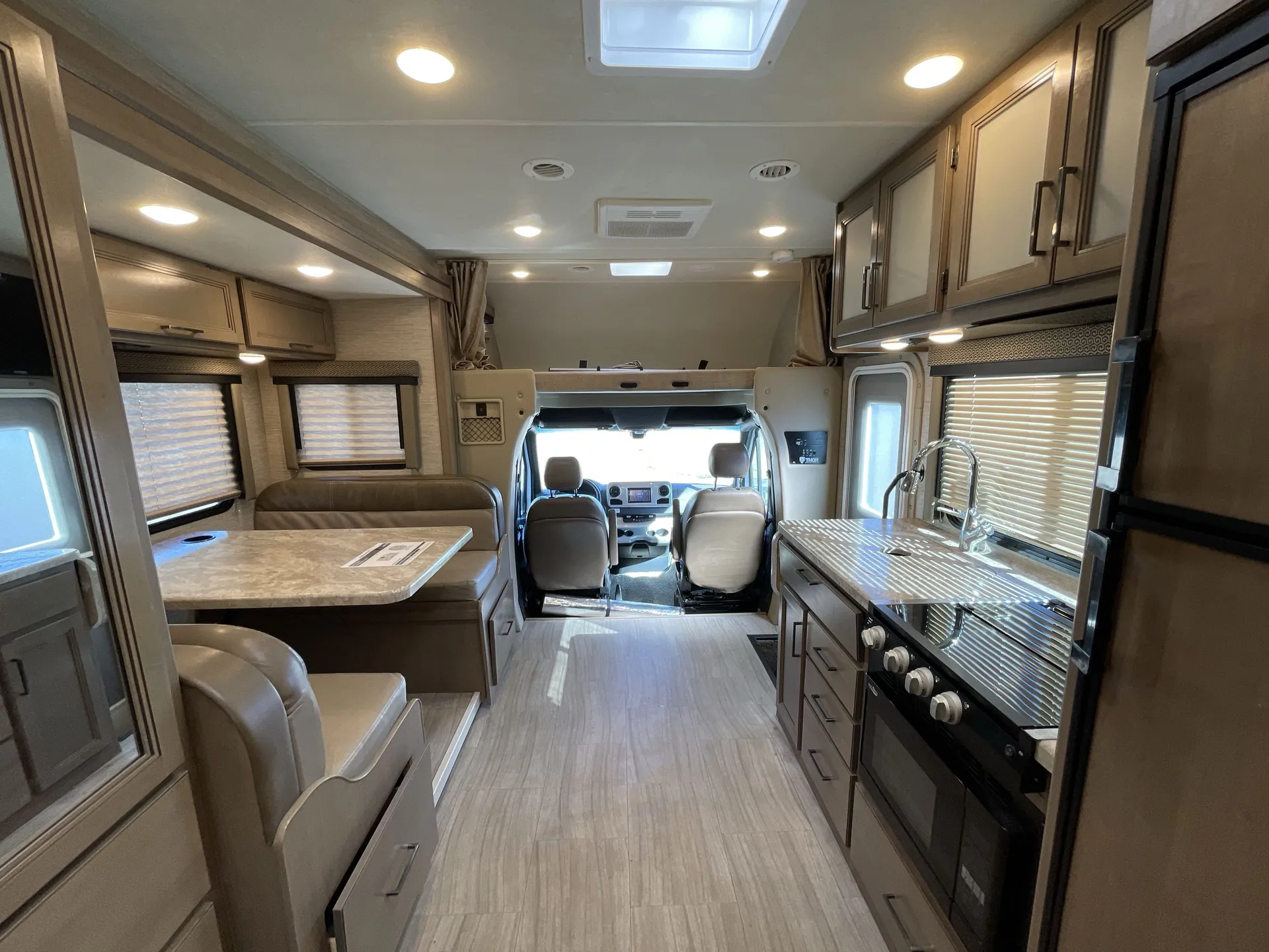 2021 Thor Motor Coach Daybreak 24GO — living area main
