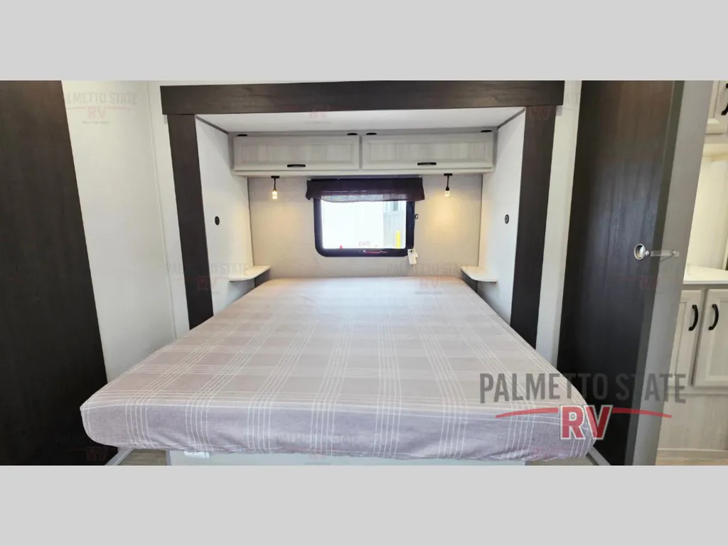2027 Coachmen Catalina Legacy Edition 333DBDSCK, Photos photo 24