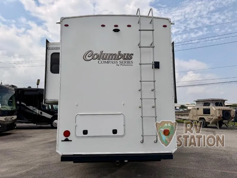 2021 Palomino Columbus 388FKC - Photo 4