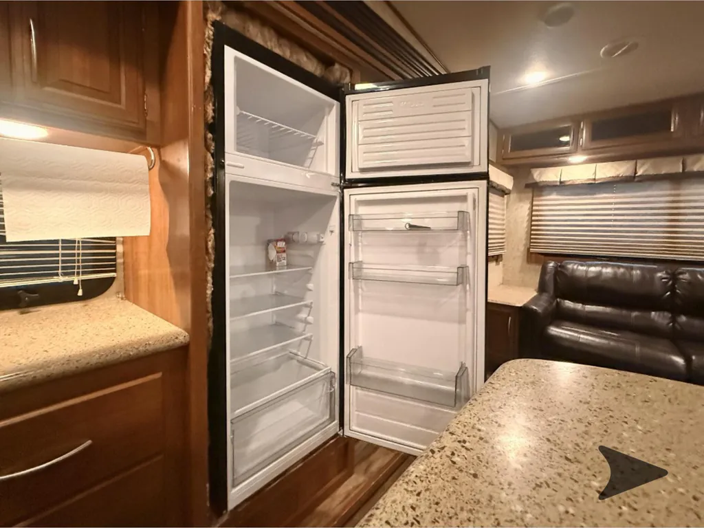 2017 Prime Time Crusader 295RST, Photos photo 32