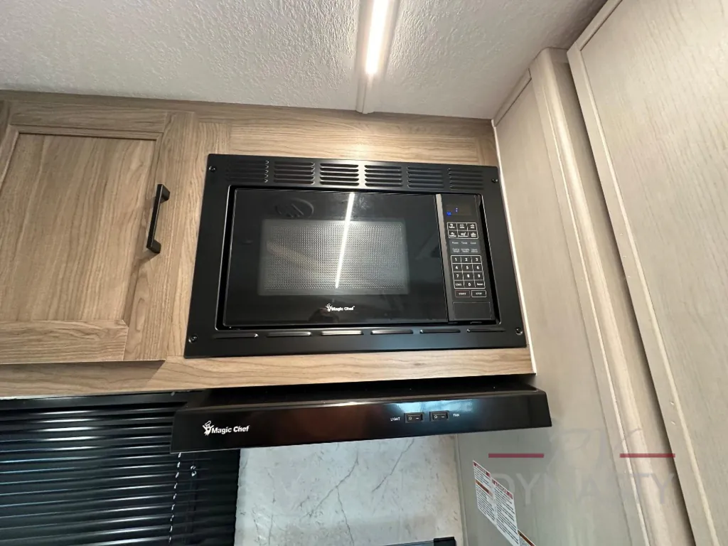 2025 Coachmen Freedom Express Ultra Lite 258BHS, Photos photo 56