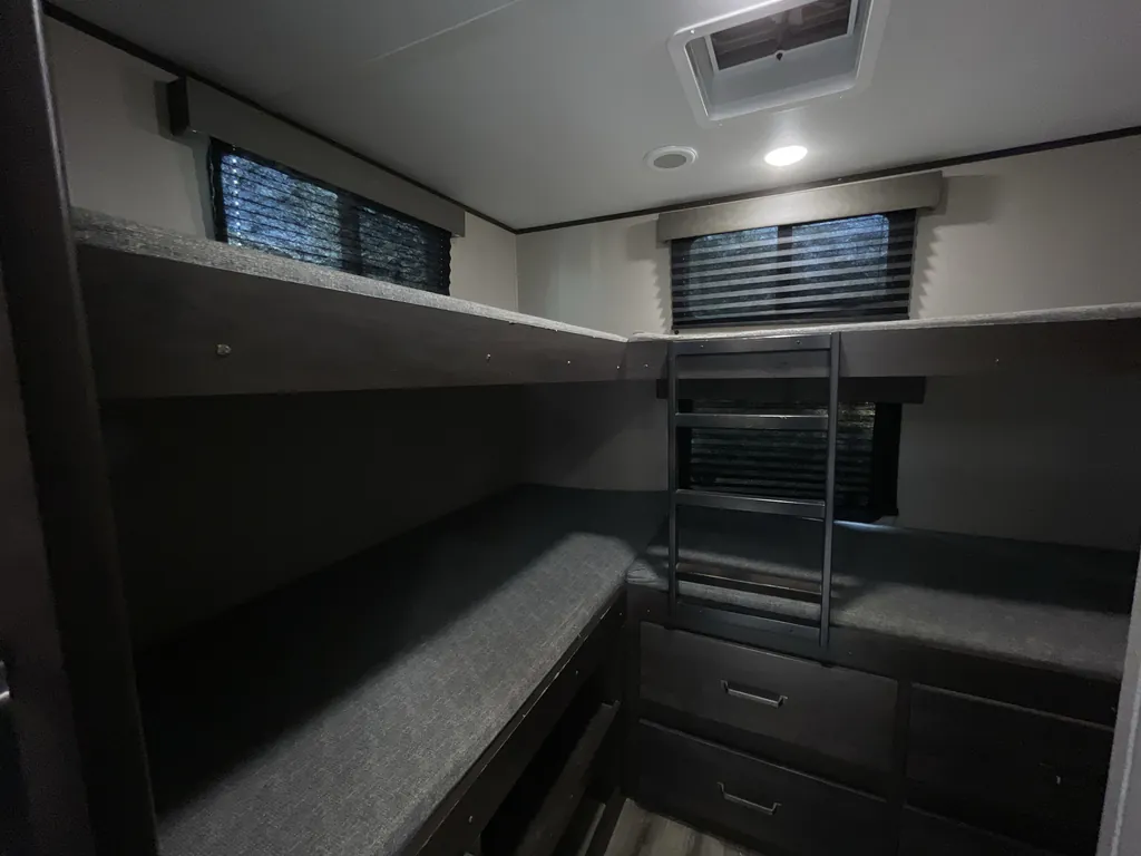 2023 Grand Design Transcend Xplor 321BH, Photos photo 18