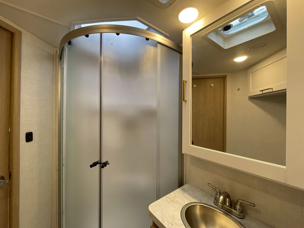 2027 Thor Motor Coach Freedom Elite 31FE, Photos photo 13