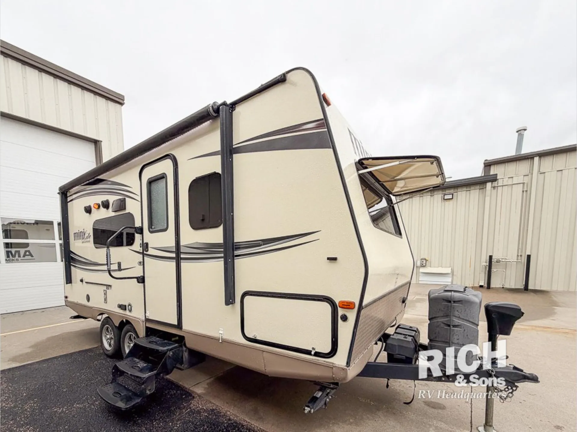 2015 Forest River Rockwood Mini Lite 2104S - Photo 2