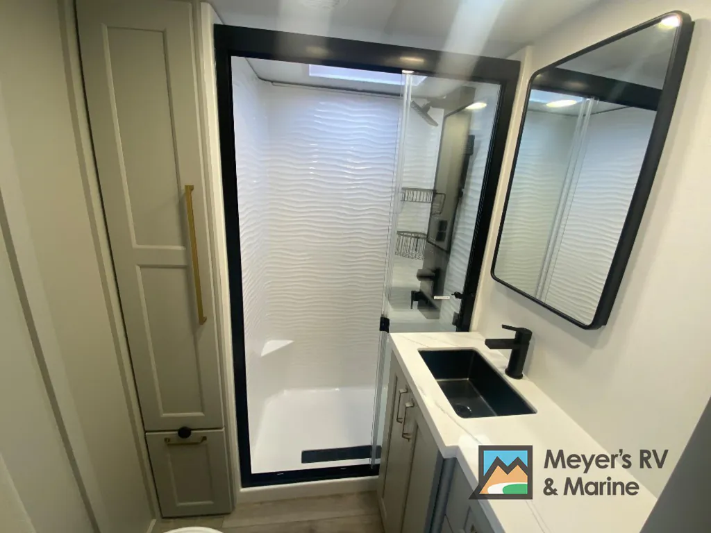 2026 Brinkley Model G 3520, Photos photo 23