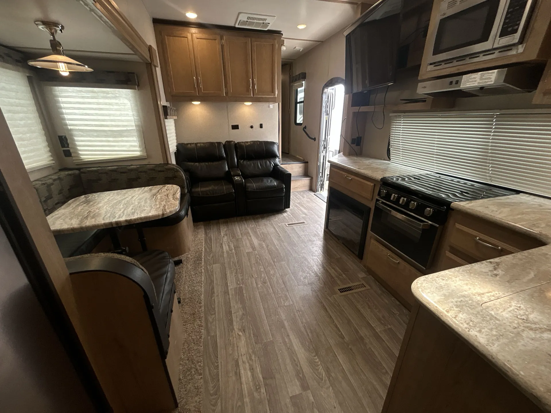 2019 Winnebago Minnie Plus 29RBH — living area main