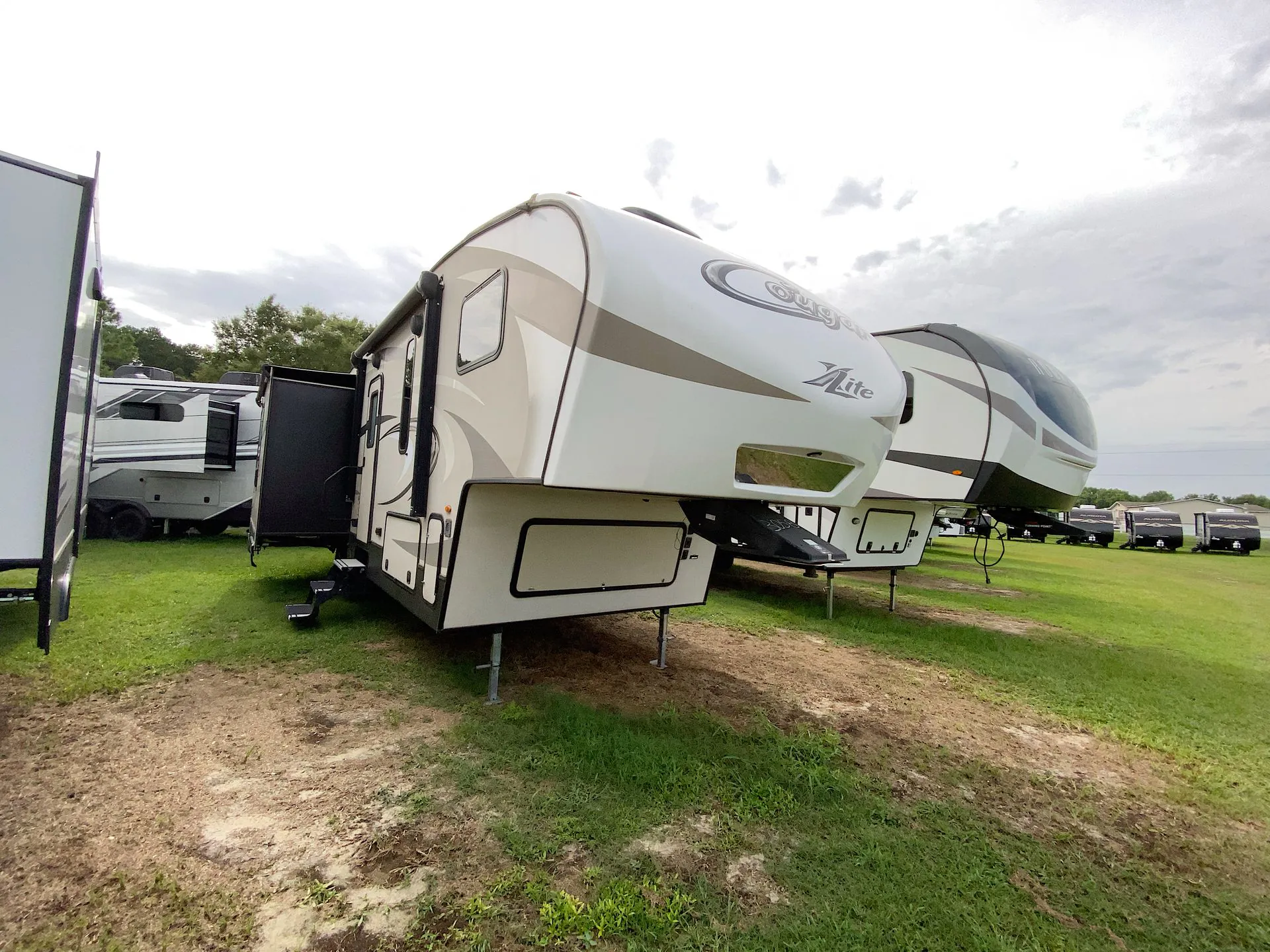 2018 Keystone Cougar Half-Ton Series 28SGS - Photo 2