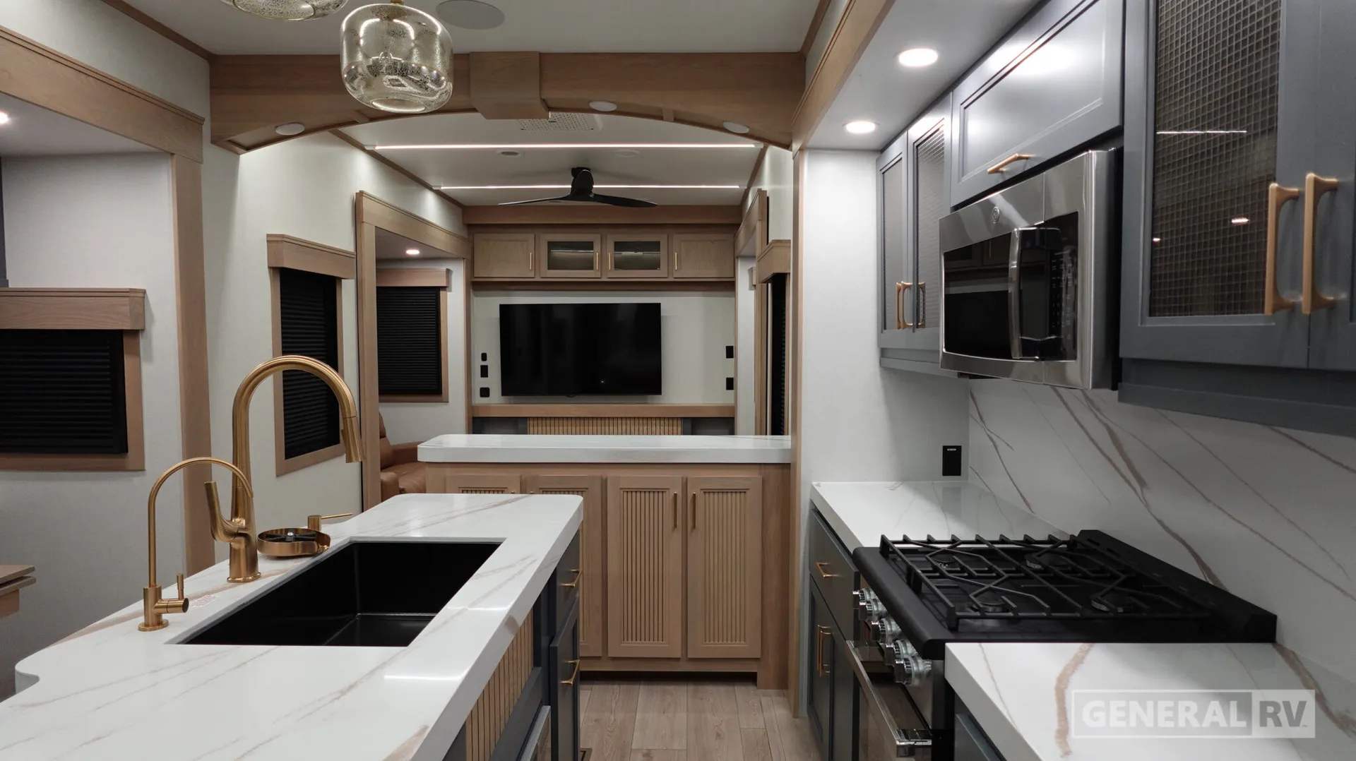 2027 Crossroads RV Redwood 415RD - Photo 3