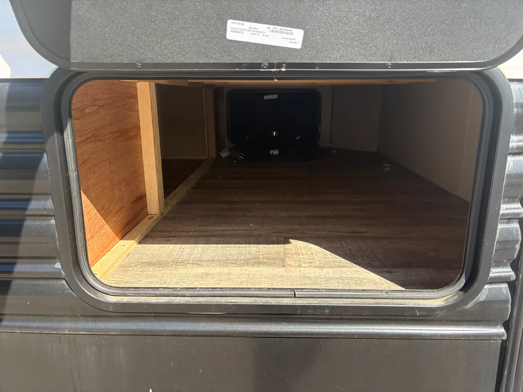 2023 Forest River Cherokee Timberwolf 39TN, Photos photo 6