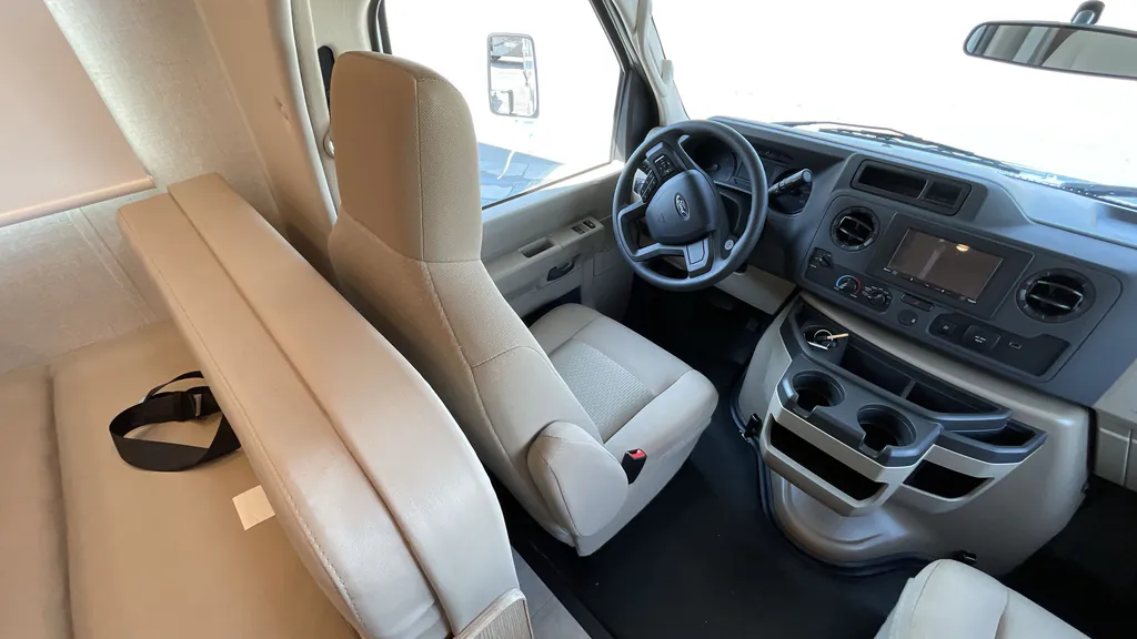 2026 Thor Motor Coach Freedom Elite 28HZ, Photos photo 29