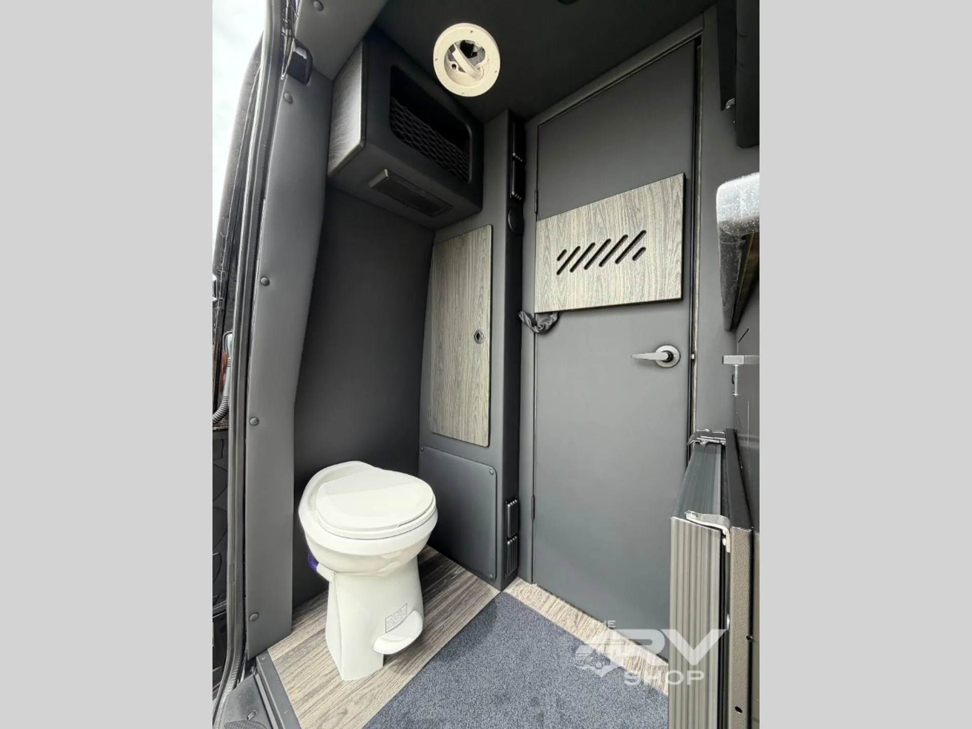 2027 OGV Luxury Coach V-Cruise 10OB - Photo 4