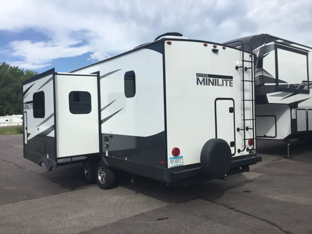 2024 Forest River Rockwood Mini Lite 2509S - Photo 4