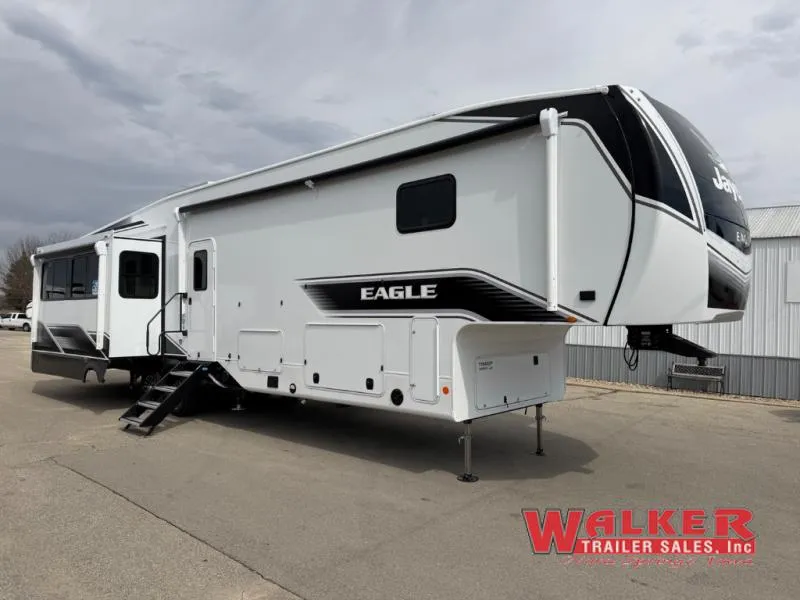 2026 Jayco Eagle 355MBQS - Photo 3