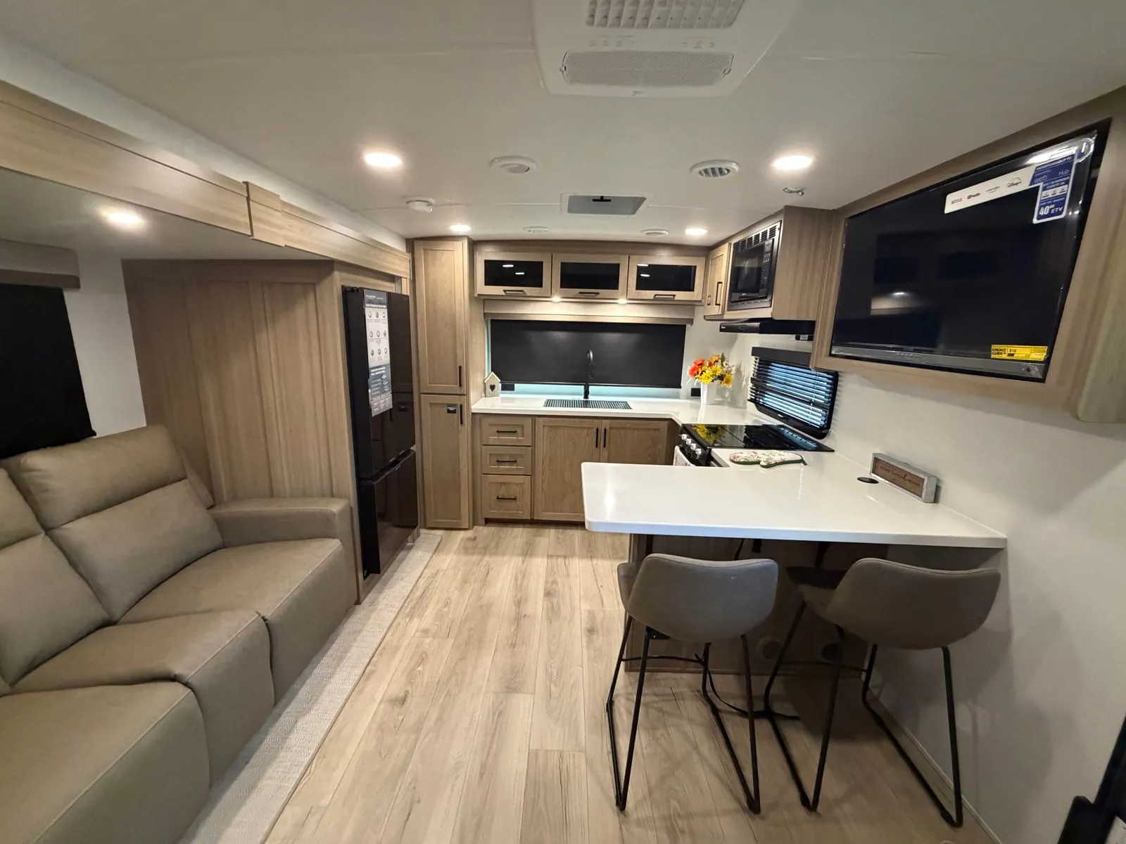 2027 Forest River Flagstaff Micro Lite 25MBR — Photo 6