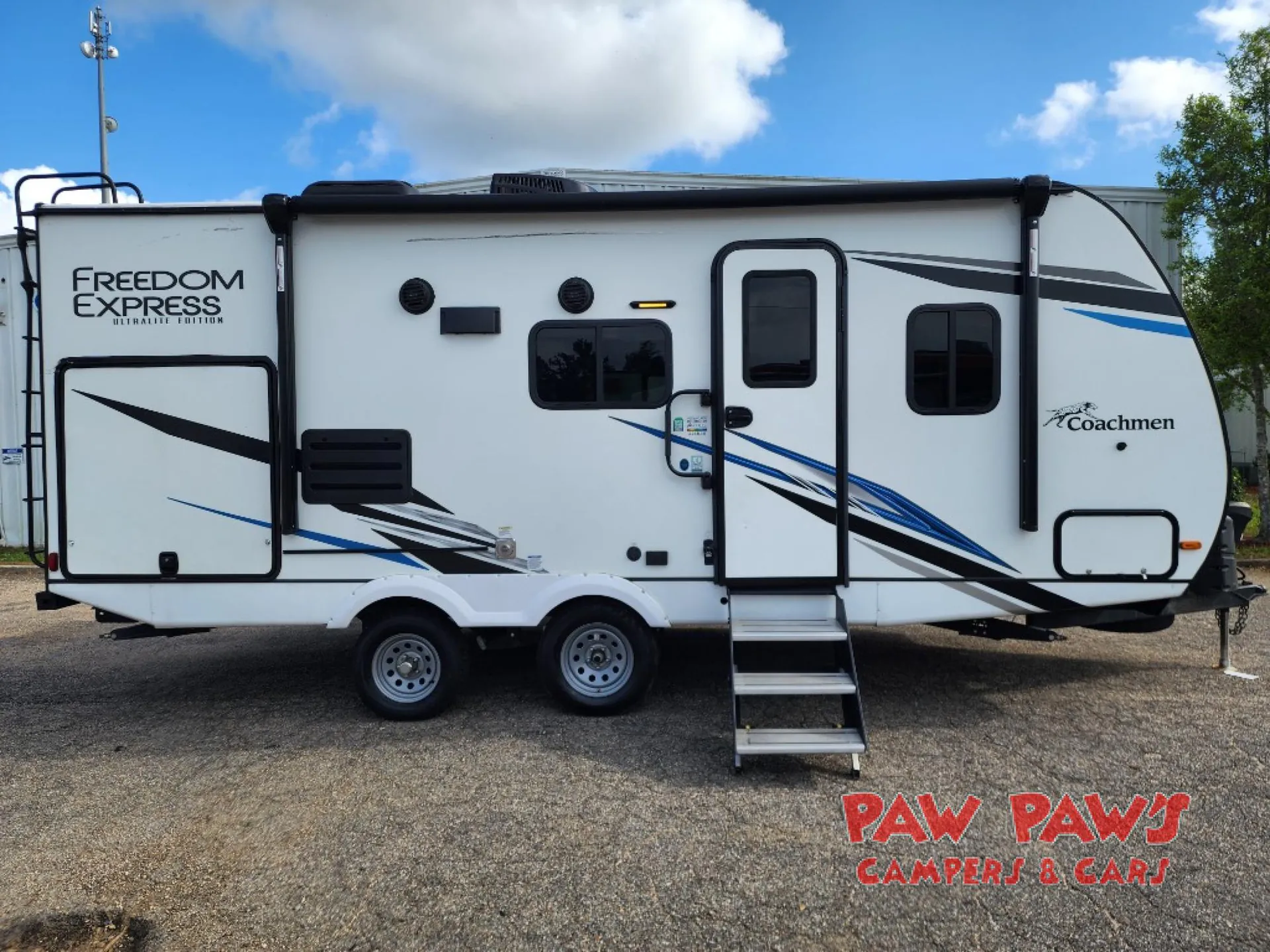 2023 Coachmen Freedom Express Ultra Lite 226RBS - Photo 3