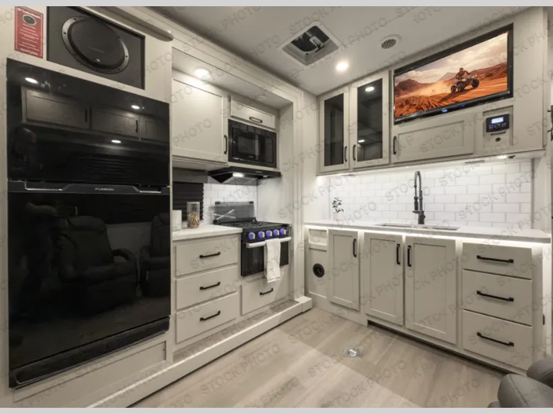 2026 Grand Design Momentum G-Class 25G - Photo 4