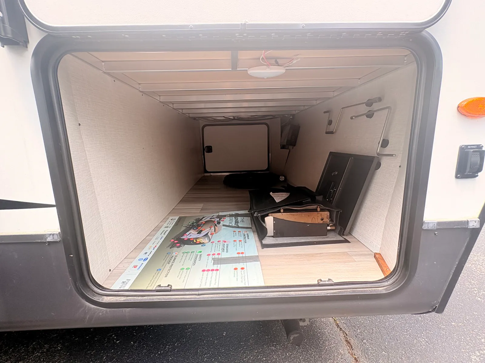 2023 Forest River Flagstaff Super Lite 27BHWS — Photo 5