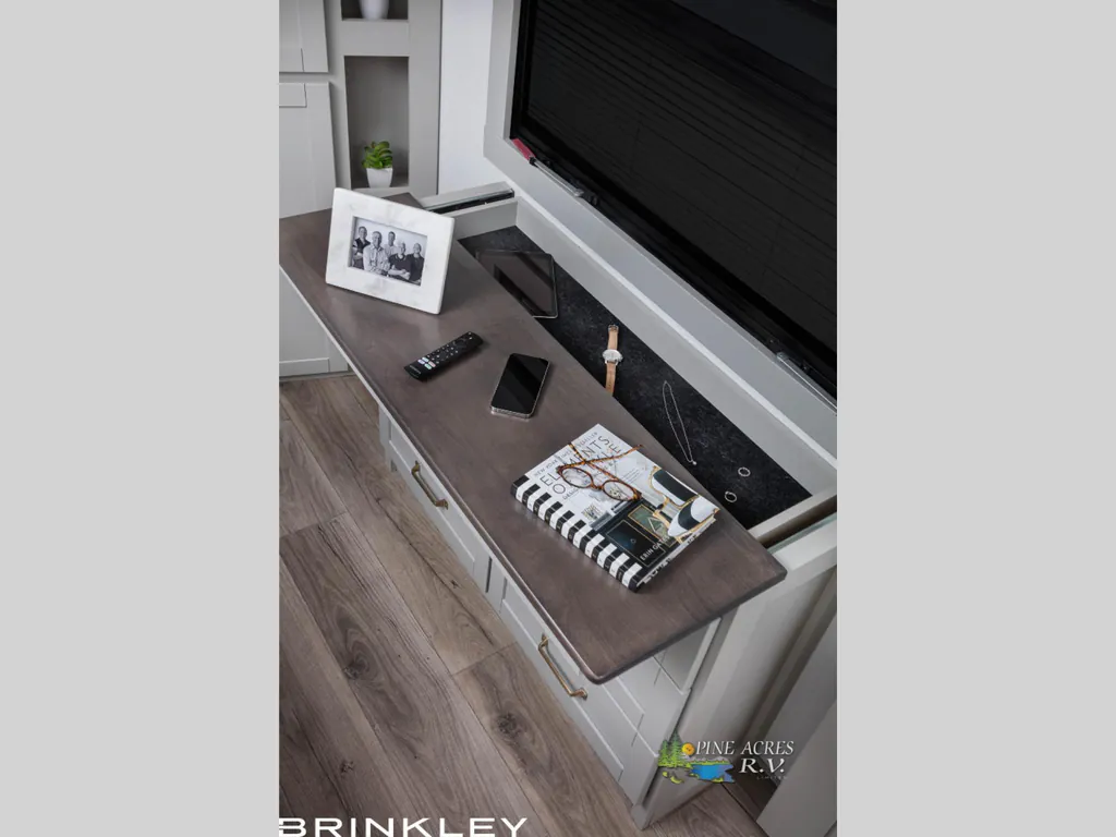 2026 Brinkley Model Z 3515, Photos photo 91