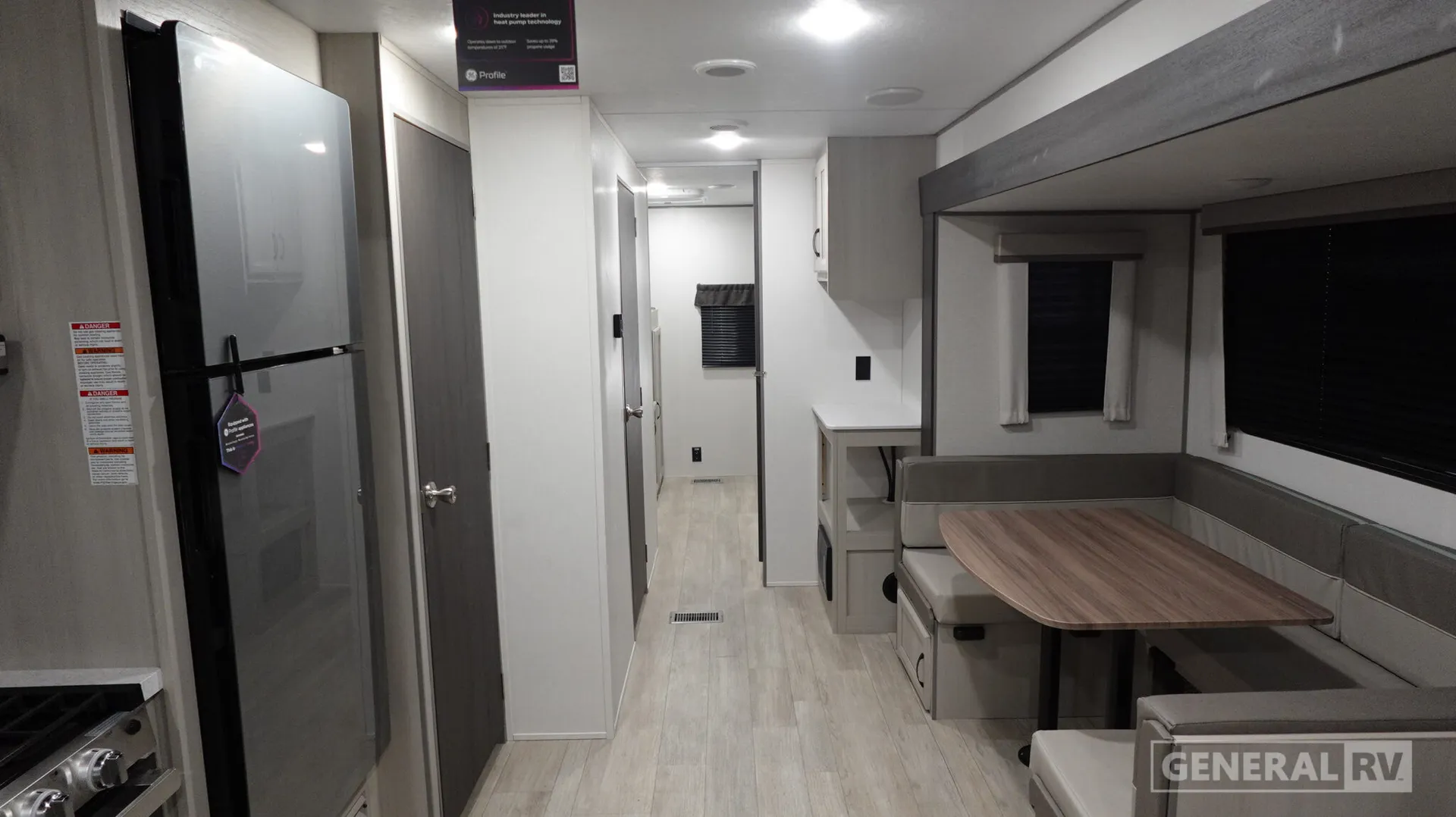 2026 Coachmen Catalina Legacy 323BHDSCK - Photo 3