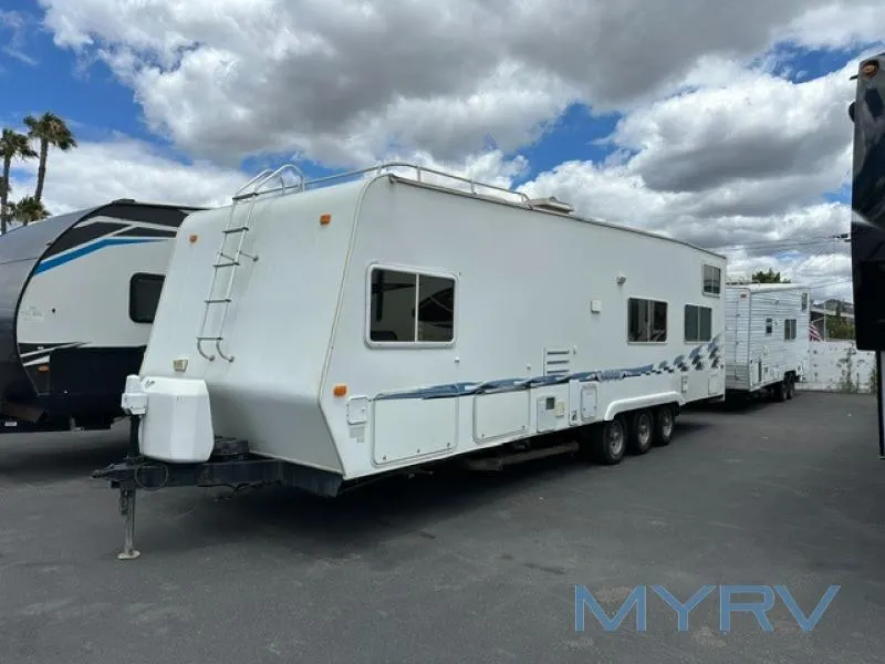 2005 Weekend Warrior RV Mfg. WEEKEND WARRIOR 300FB - Main photo