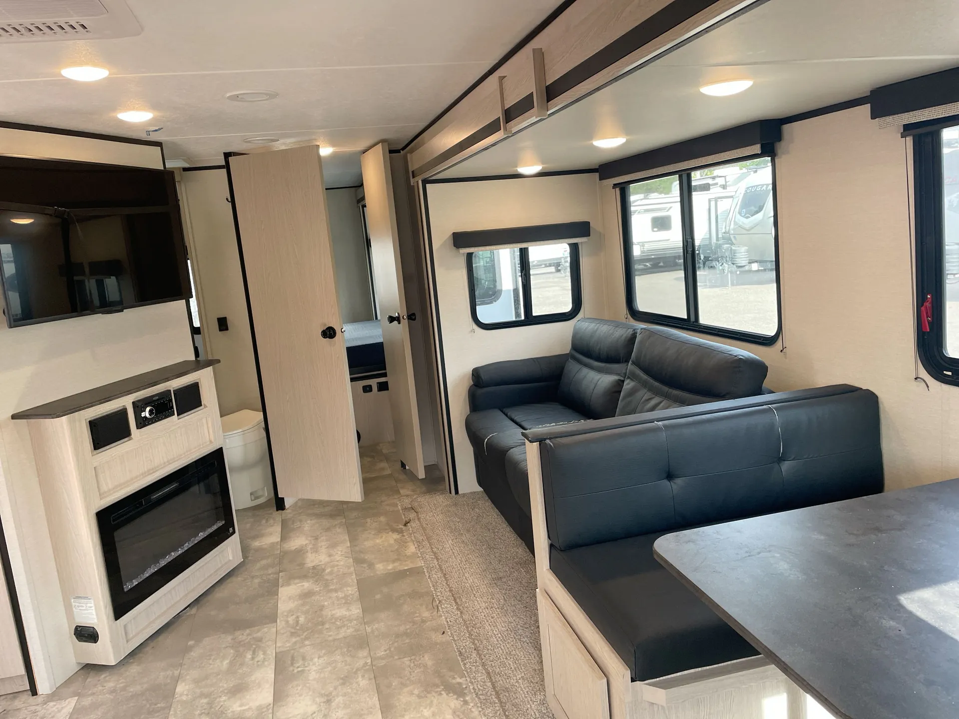 2023 Coachmen Apex Ultra-Lite 243FKS — living area main