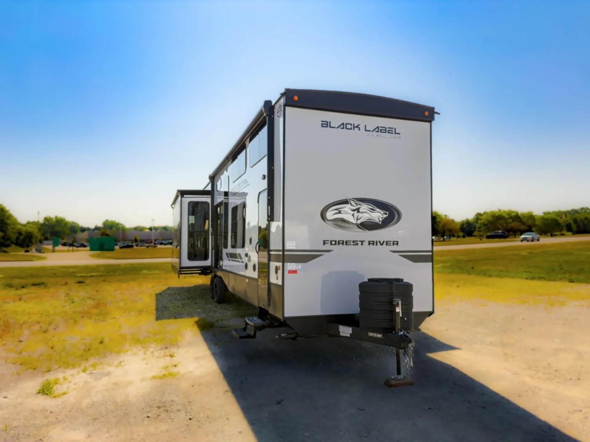 2027 Forest River Cherokee Timberwolf 39JM - Photo 3