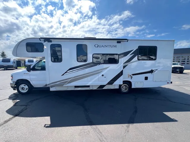 2025 Thor Motor Coach Quantum LC28 - Photo 3