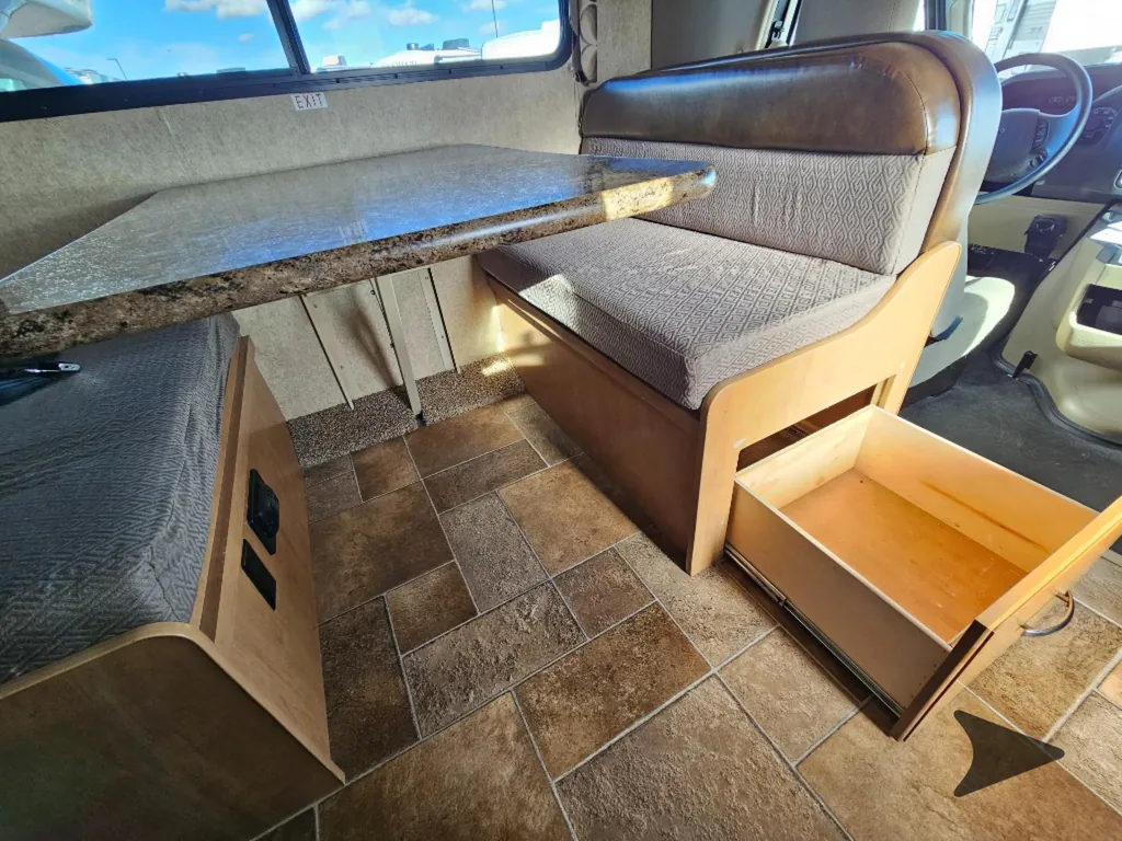 2017 Thor Motor Coach Freedom Elite 22FE, Photos photo 9