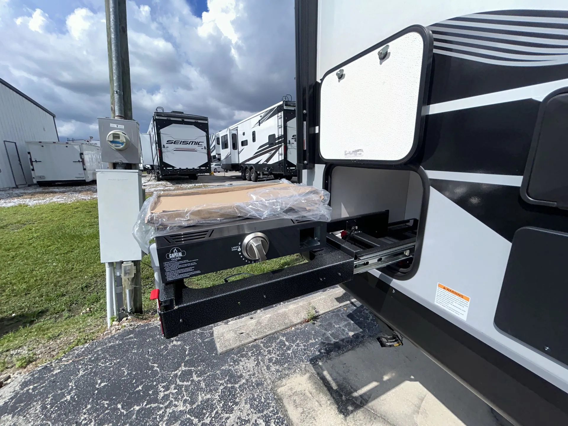 2025 Jayco Jay Feather Air 16RB - Photo 2