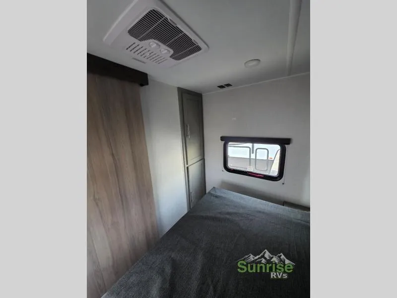 2026 Keystone Hideout Max 31SUNROOM - Photo 3