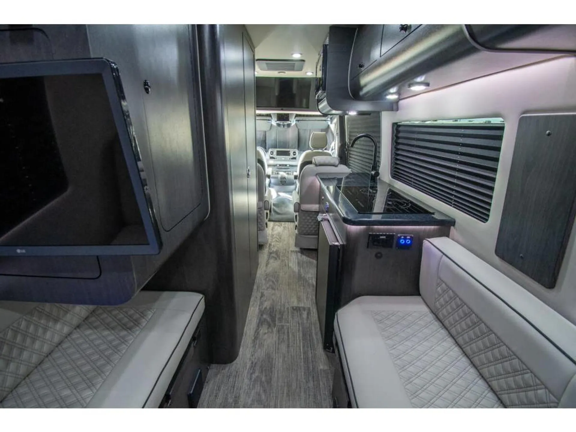 2027 OGV Luxury Coach V-RV 7RL - Photo 3