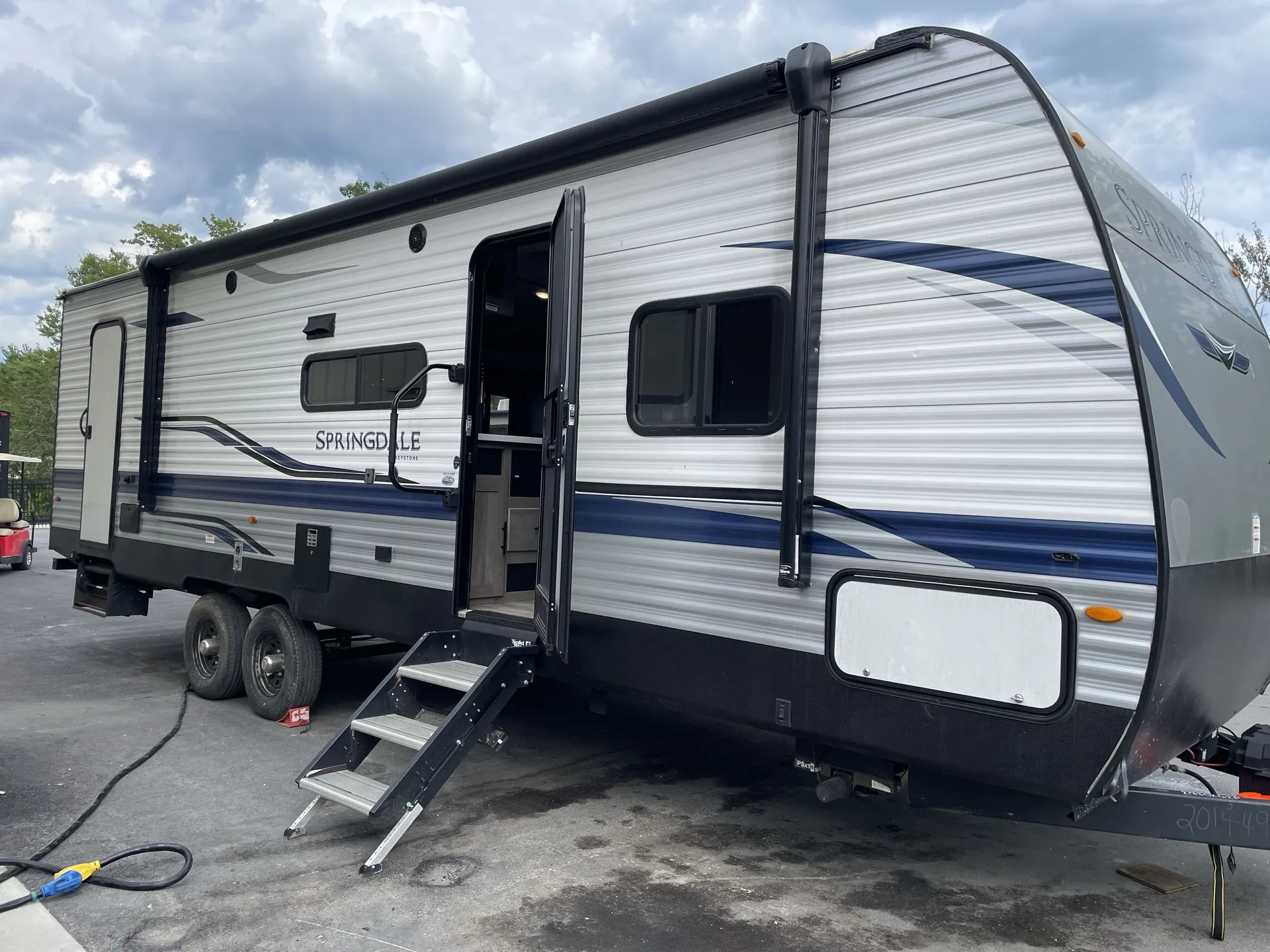 2021 Keystone Springdale 282BH — campside